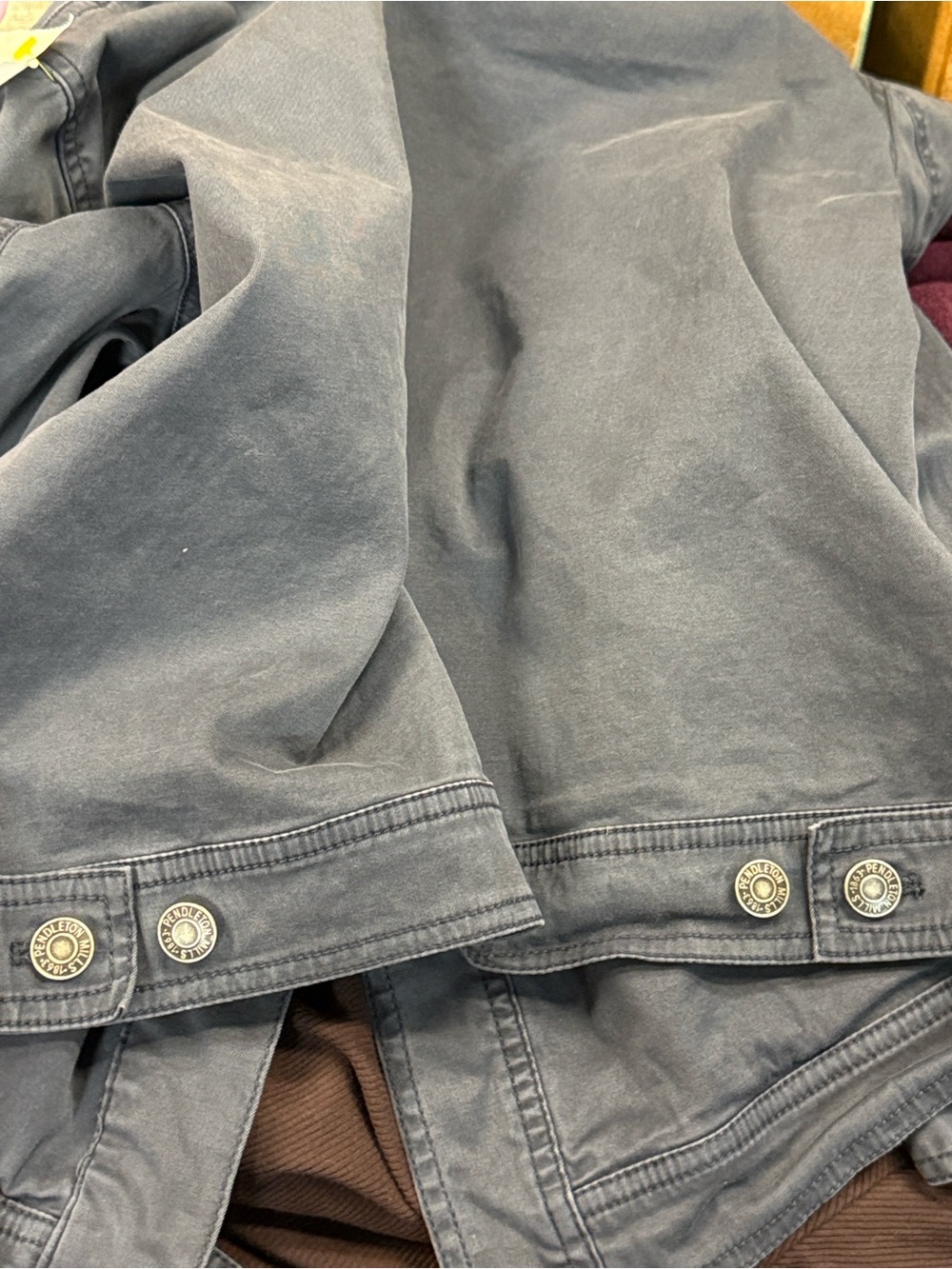 Pendleton Women's Cotton Utility Jacket - Picture 7 of 8